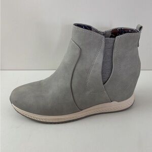Beartraps Gray Wedge Ankle Boots sz 8
